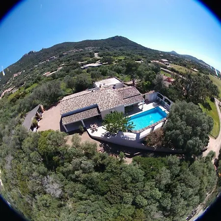 Elisa Villa Figari (Corsica)